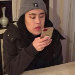 Meet your Posher, Alexis